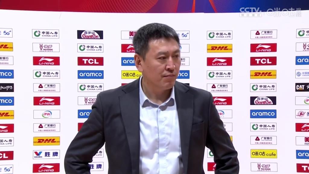 靜待官宣，阿萊格里被拍到現(xiàn)身米蘭簽約，弗拉尼&斯卡羅尼也在場(chǎng)