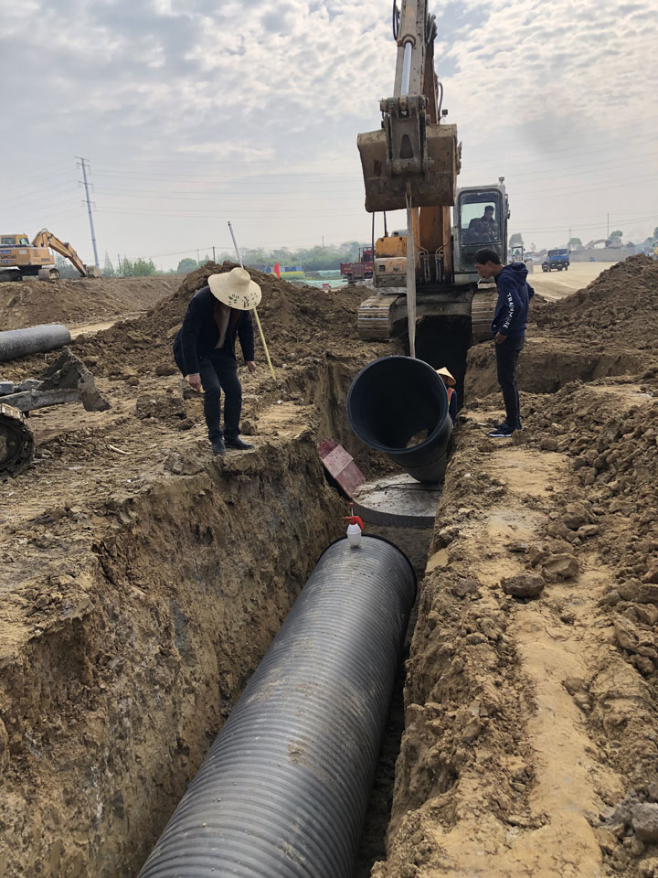 施工現(xiàn)場三